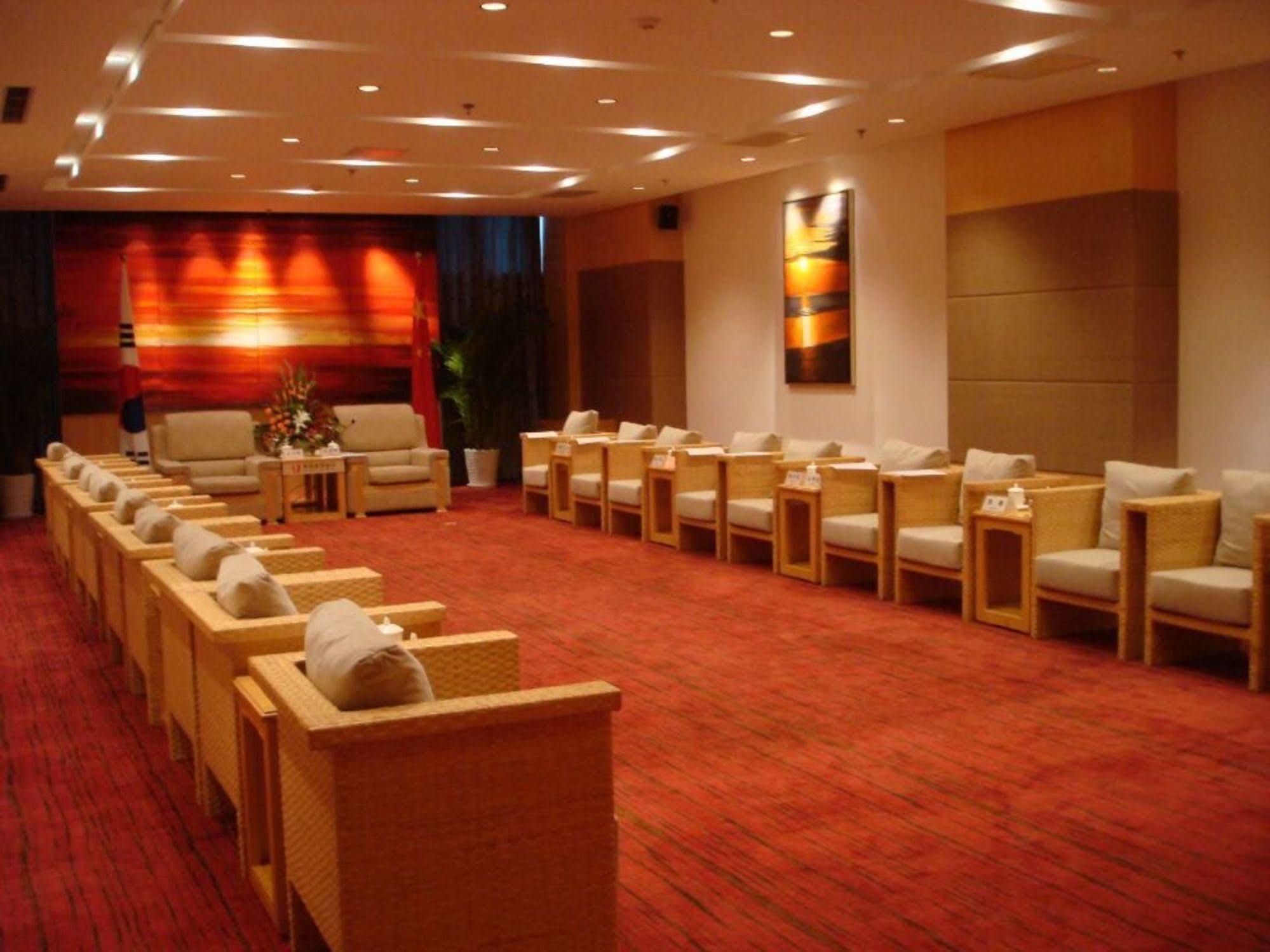 Weihai Haiyue Jianguo Hotel Екстер'єр фото