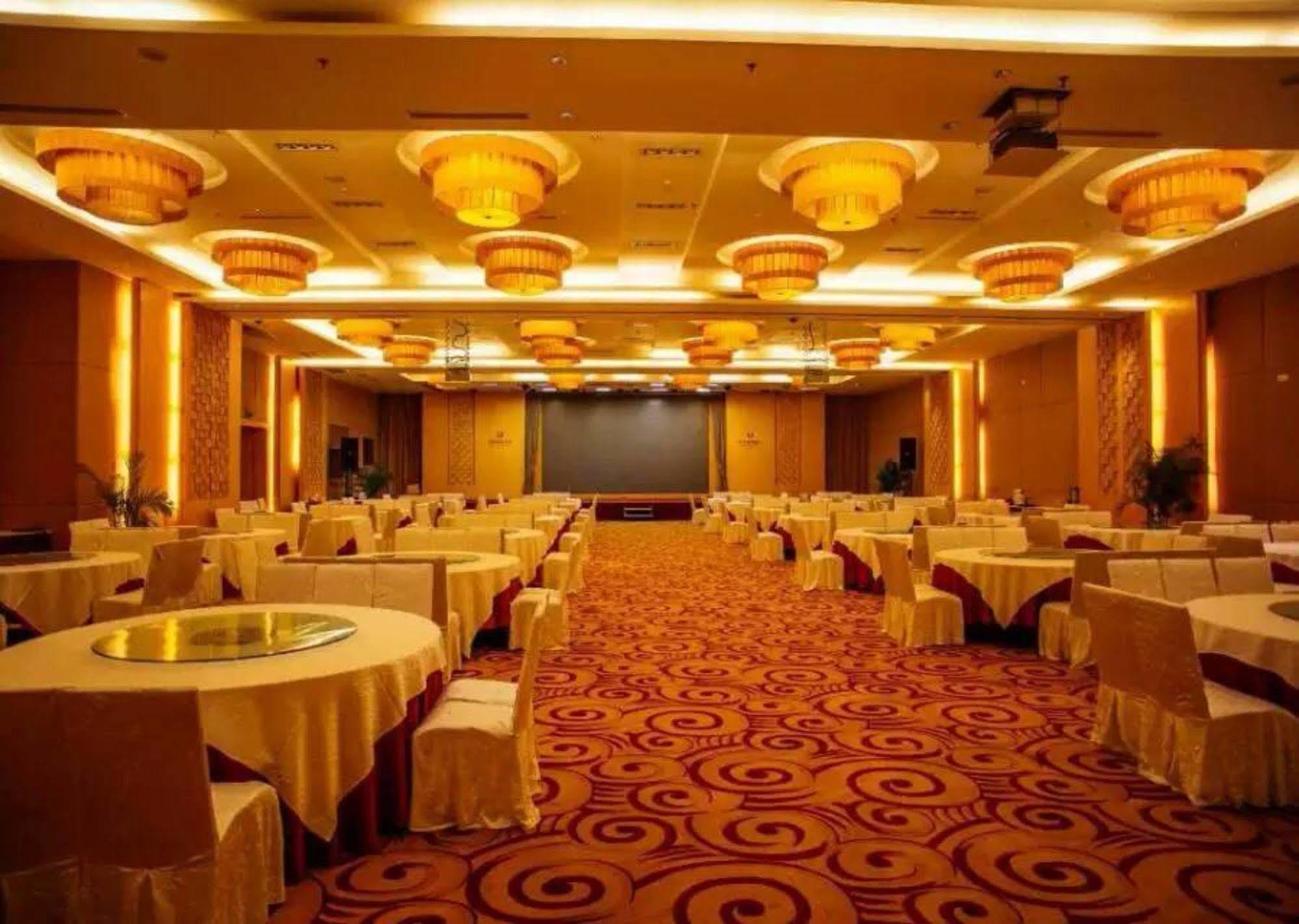Weihai Haiyue Jianguo Hotel Екстер'єр фото